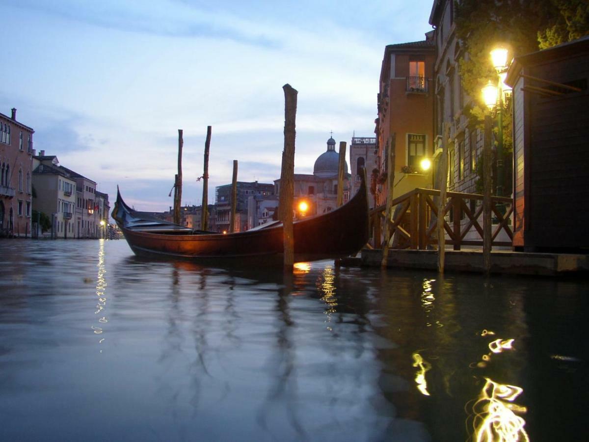 Essence Of Apartamento Venecia